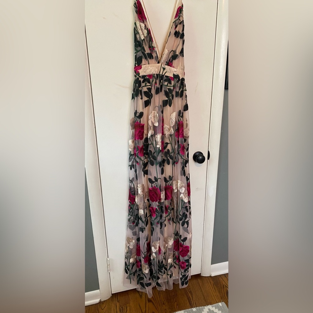 NWT Windsor floor length formal dress
